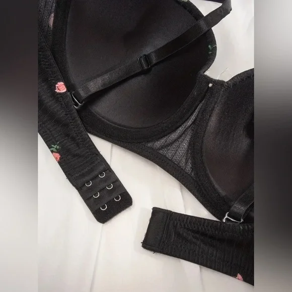 Floral Print Bra & Panties - Picture 10 of 10